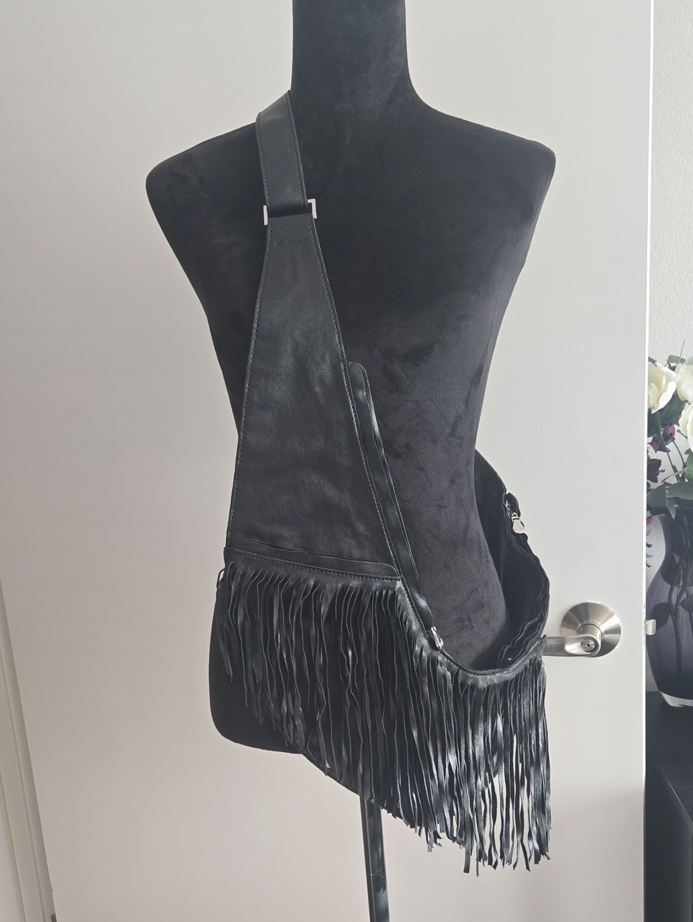 SASH 100% Genuine Leather Black Fringe Travel Bag With RFID Protection